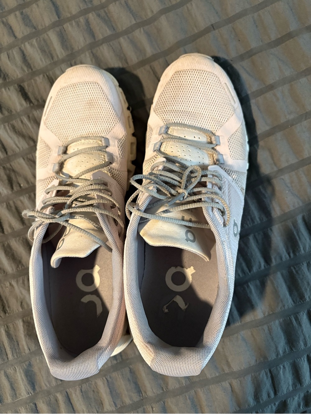 On Running Women’s Light Pink Athletic Lace-Up Sneakers